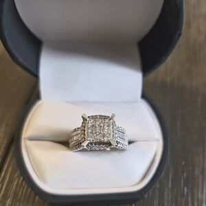 Halo Diamond engagement ring